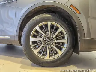 Lincoln Nautilus Standard SUV 4 puertas 2021