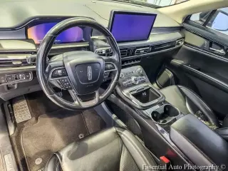Lincoln Nautilus Standard SUV 4 puertas 2021