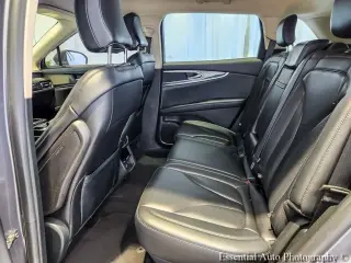 Lincoln Nautilus Standard SUV 4 puertas 2021