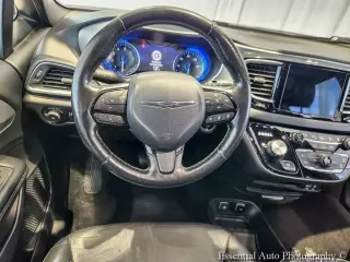 Chrysler Pacifica 2019 Touring L 35th Anniversary 4dr Mini-Van