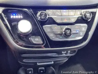 Chrysler Pacifica 2019 Touring L 35th Anniversary 4dr Mini-Van