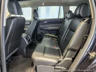 Volkswagen Atlas 2023 AWD SE 4Motion SUV de 4 puertas con tecnología