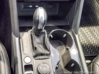Volkswagen Atlas 2023 AWD SE 4Motion SUV de 4 puertas con tecnología