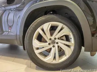 Volkswagen Atlas 2023 AWD SE 4Motion SUV de 4 puertas con tecnología