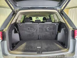 SUV Volkswagen Atlas 2025 AWD SE 4Motion de 4 puertas con tecnología