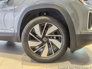 SUV Volkswagen Atlas 2025 AWD SE 4Motion de 4 puertas con tecnología