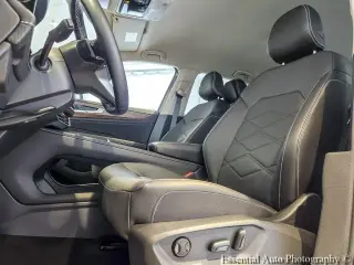 SUV Volkswagen Atlas 2025 AWD SE 4Motion de 4 puertas con tecnología