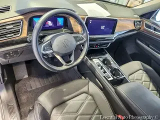 SUV Volkswagen Atlas 2025 AWD SE 4Motion de 4 puertas con tecnología
