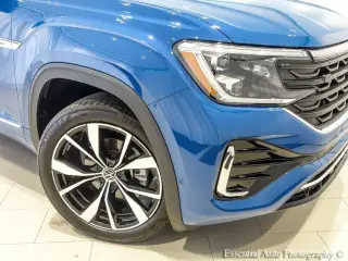 Volkswagen Atlas Cross Sport 2025 AWD SEL Premium R-Line 4Motion SUV de 4 puertas