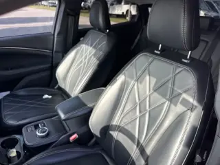 Ford Mustang Mach-E 2021 AWD Select SUV de 4 puertas