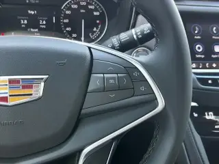 Cadillac XT5 Luxury SUV de 4 puertas 2025
