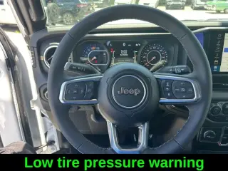 Jeep Wrangler 2025 4x4 Sahara SUV de 4 puertas