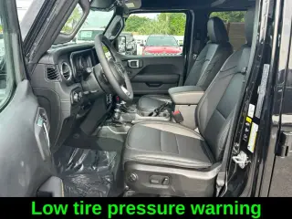Jeep Wrangler 2025 4x4 Sahara 4dr SUV
