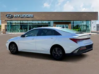Hyundai ELANTRA 2026 SEL Sport Premium 4p Sedan