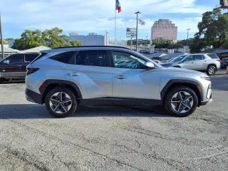 Hyundai TUCSON 2025 SEL 4p SUV