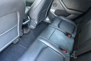 Tesla Model Y 2023 AWD 4p Crossover