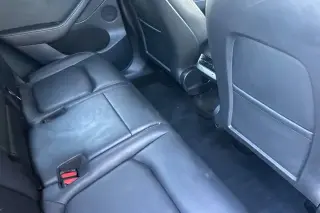 Tesla Model Y 2023 AWD 4p Crossover