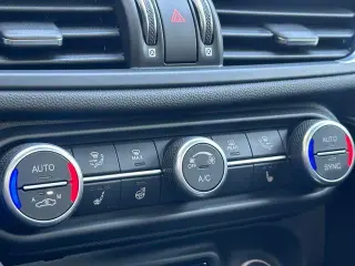 Alfa Romeo Giulia 2024 Sprint 4p Sedan