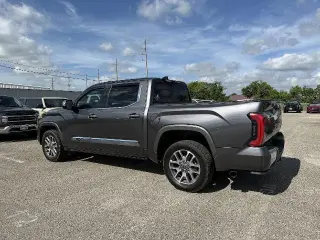 Toyota Tundra 2022 4x4 Edición 1794 4p CrewMax Camioneta Cabina Extendida SB