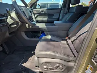 Hyundai SANTA FE 2024 AWD Calligraphy 4p SUV