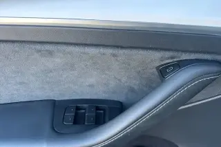 Tesla Model Y 2023 AWD Performance 4p Crossover