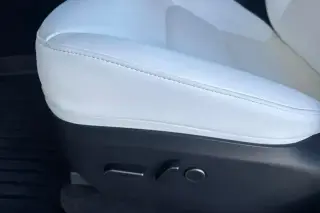 Tesla Model Y 2023 AWD Performance 4p Crossover