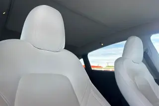 Tesla Model Y 2023 AWD Performance 4p Crossover