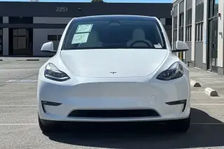 Tesla Model Y 2023 AWD Performance 4p Crossover