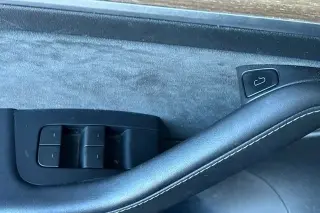 Tesla Model 3 2023 4p Sedan