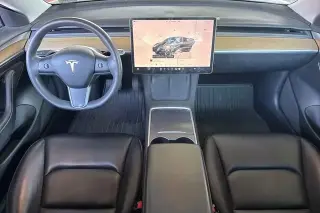 Tesla Model 3 2023 4p Sedan