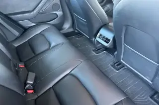Tesla Model 3 2023 4p Sedan