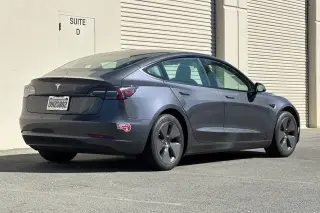 Tesla Model 3 2023 4p Sedan