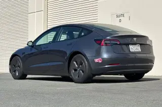 Tesla Model 3 2023 4p Sedan