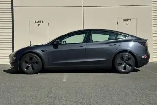 Tesla Model 3 2023 4p Sedan