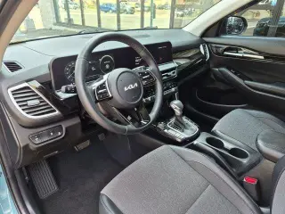 Kia Seltos 2024 AWD S 4p SUV