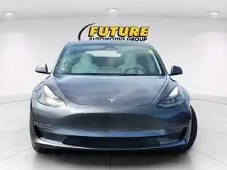 Tesla Model 3 2023 4p Sedan