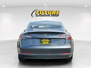 Tesla Model 3 2023 4p Sedan