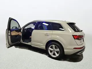 Audi Q7 2023 AWD quattro Premium 45 TFSI 4p SUV