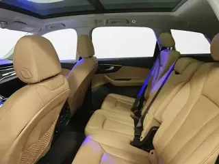 Audi Q7 2023 AWD quattro Premium 45 TFSI 4p SUV