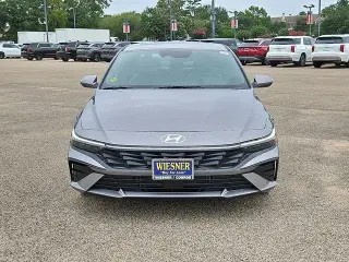 Hyundai ELANTRA Hybrid 2025 Limited 4p Sedan