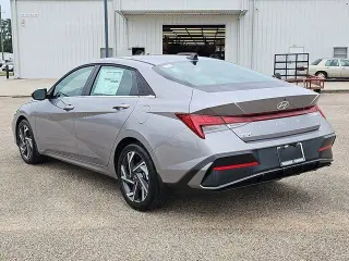 Hyundai ELANTRA Hybrid 2025 Limited 4p Sedan