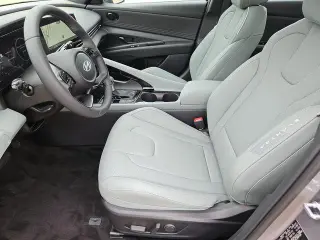 Hyundai ELANTRA Hybrid 2025 Limited 4p Sedan