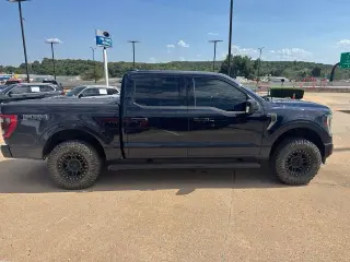 Ford F-150 2022 4x4 XL 4dr SuperCrew 5.5 ft. SB