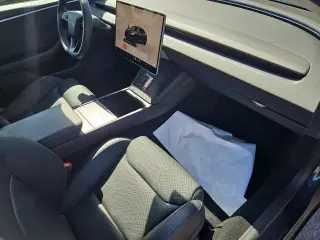 Tesla Model 3 2024 AWD Performance 4p Sedan