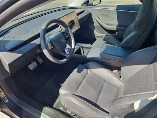 Tesla Model 3 2024 AWD Performance 4p Sedan