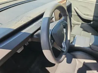 Tesla Model 3 2024 AWD Performance 4p Sedan