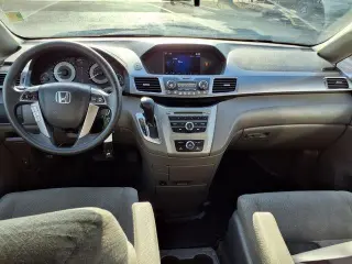 Honda Odyssey 2014 LX 4p Mini-Van