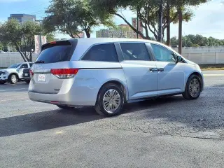 Honda Odyssey 2014 LX 4p Mini-Van
