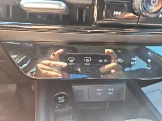 Nissan Kicks 2025 AWD SR 4p Crossover