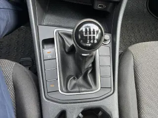 Volkswagen Jetta 2019 S 4p Sedán 6M